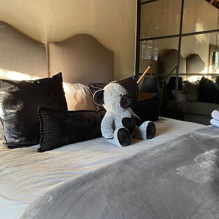 FOUR20 Bespoke Hotel Johannesburg Buitenkant foto