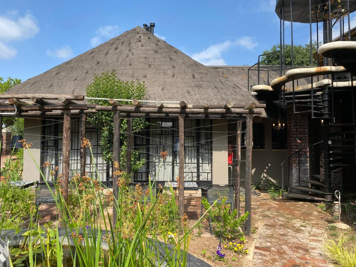 FOUR20 Bespoke Hotel Johannesburg Buitenkant foto