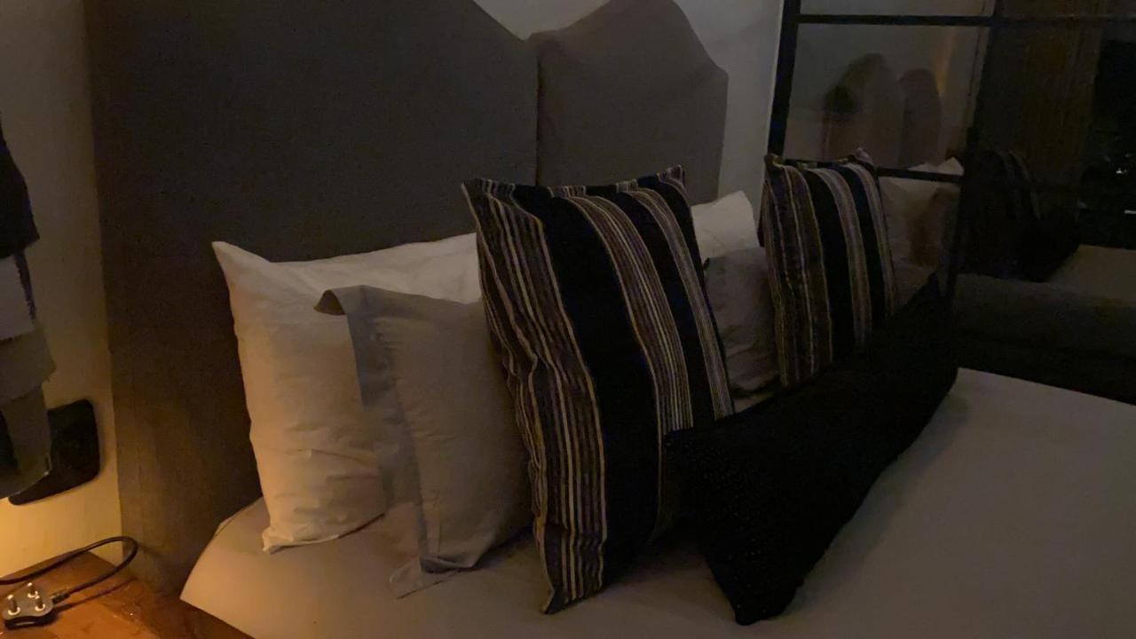 FOUR20 Bespoke Hotel Johannesburg Buitenkant foto